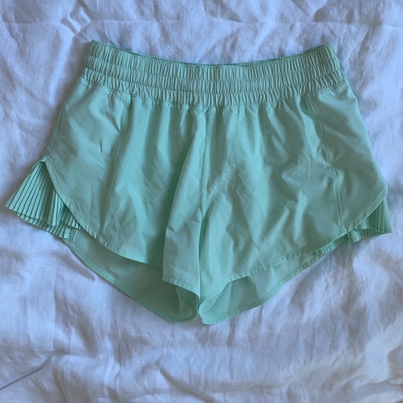 LULULEMON // Pleat to Street Short | Sea Mist - Picture 2 of 10